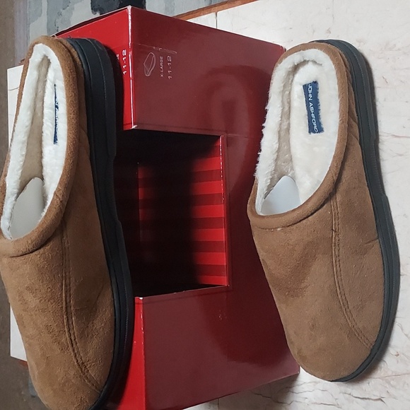 NEW- John Ashford mule Indoor/Outdoor Slippers SIZE:11-12 (XL). Color Tan - Picture 3 of 5